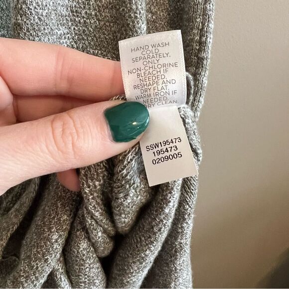 ✨ Pure Jill Women’s Gray Sleeveless Sweater Dress Small Tall - Picture 3 of 11